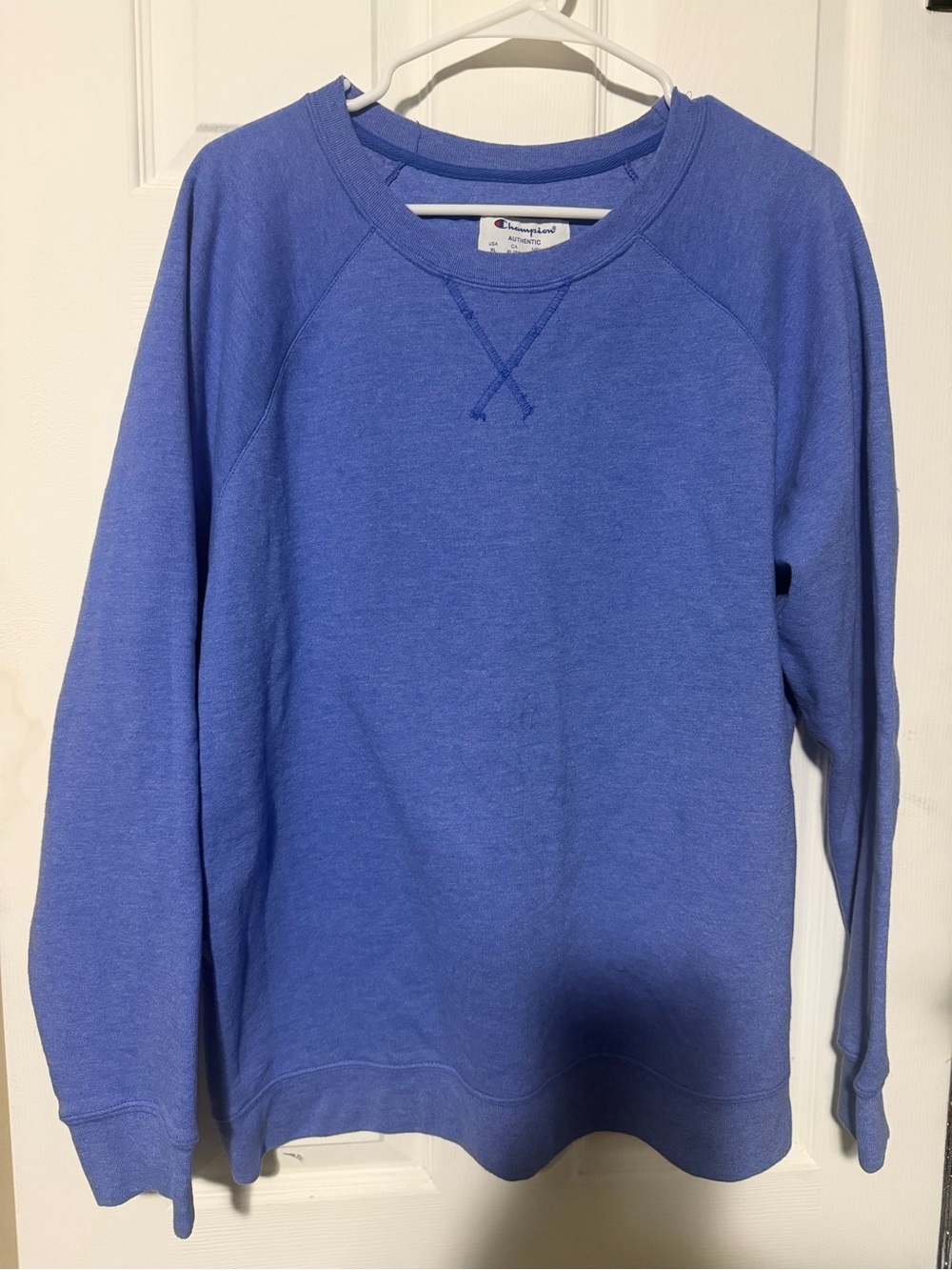 Champion Women’s Crewneck Sweatshirt in Periwinkle